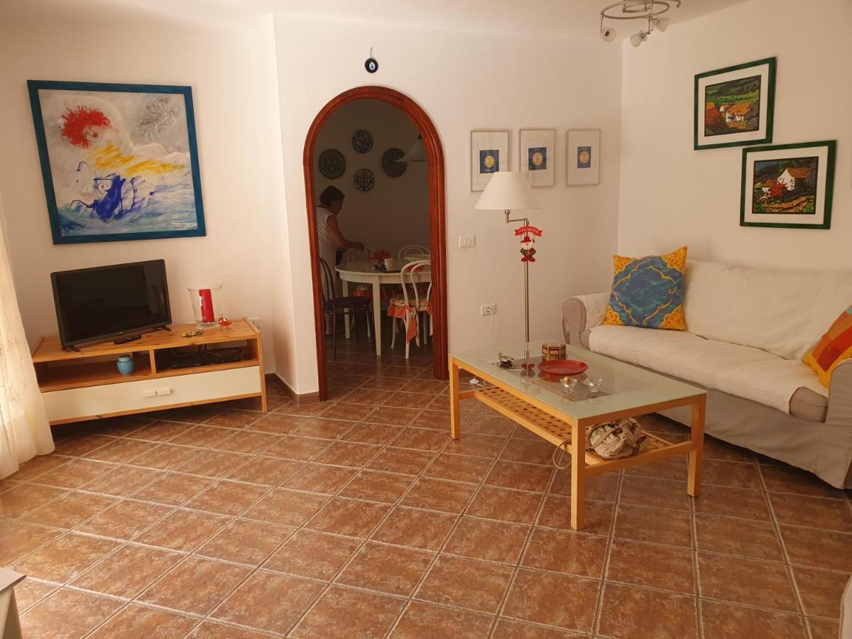 אגאטה Casa Panchita -Maravillosas Vistas Al Mar Y Montana מראה חיצוני תמונה